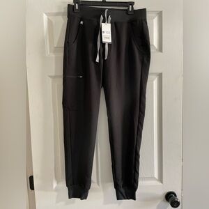 FIGS NWT in bag regular length black Zamora joggers